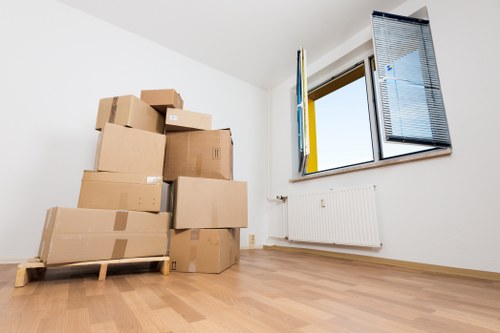 Planning your move with checklists and labels