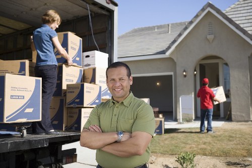 Unpacking services during house removals in Erith